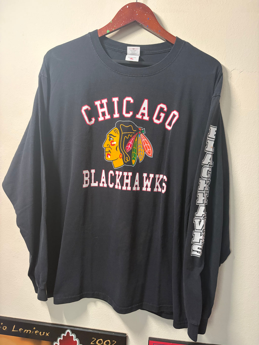 Blackhawks L/S T Shirt (XL)