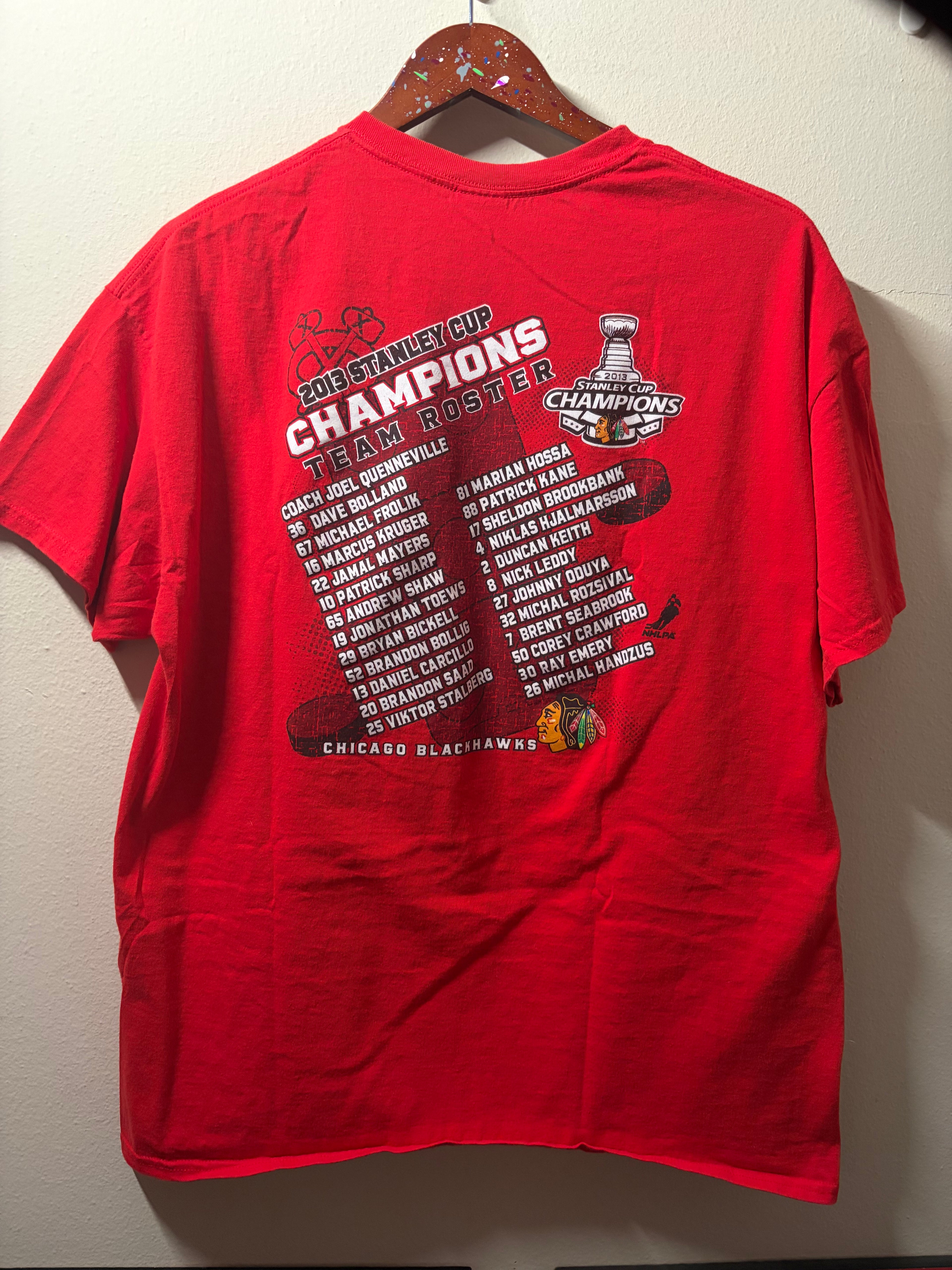 Blackhawks 2013 Stanley Cup Champs Team Roster T Shirt (XL)