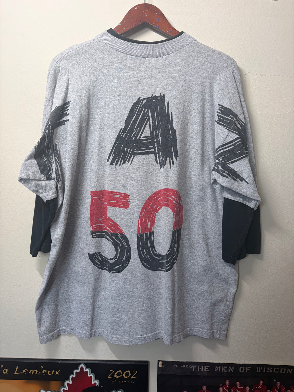 Vintage Taz “Ice Devils” 3/4 Sleeve T Shirt (XL)