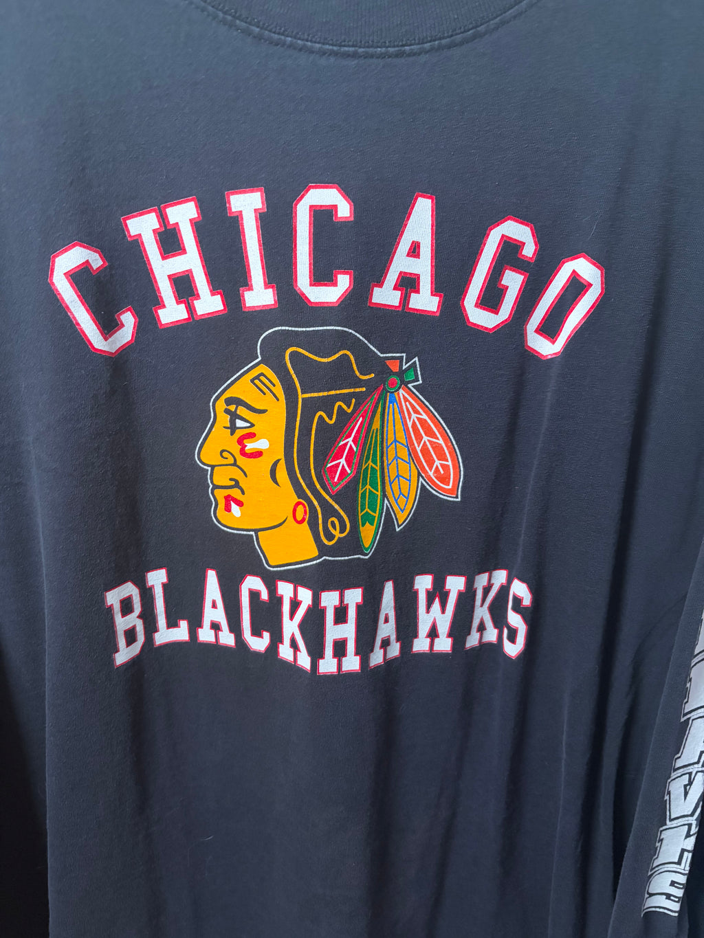 Blackhawks L/S T Shirt (XL)