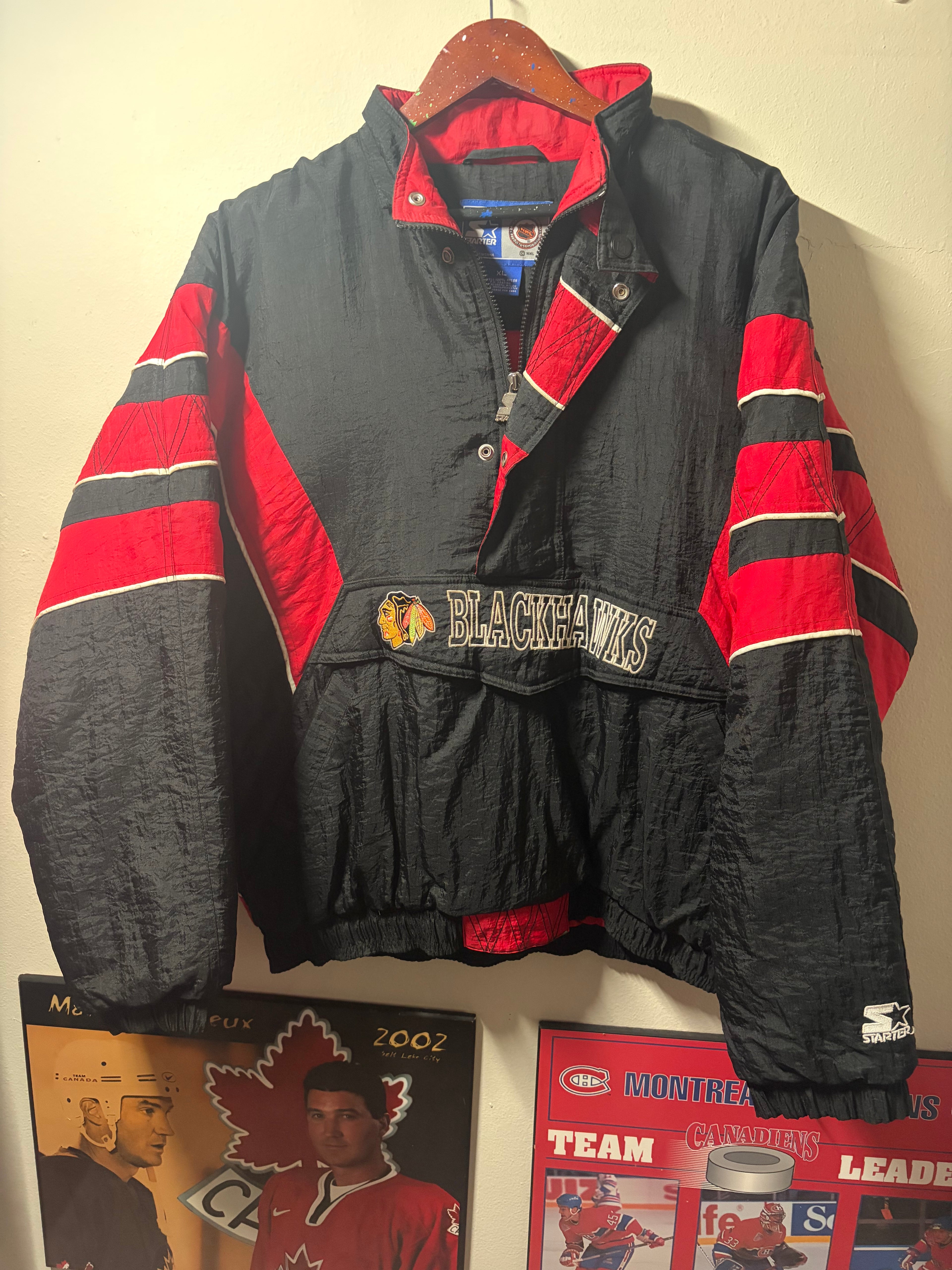 Vintage Blackhawks Starter Puffer Jacket (XL)