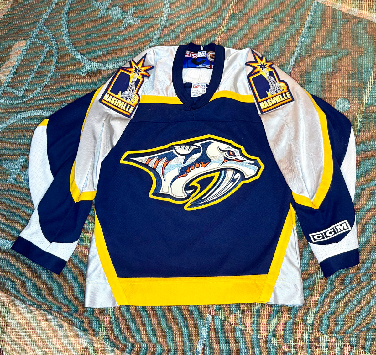 Vintage Nashville Predators CCM MiC Jersey