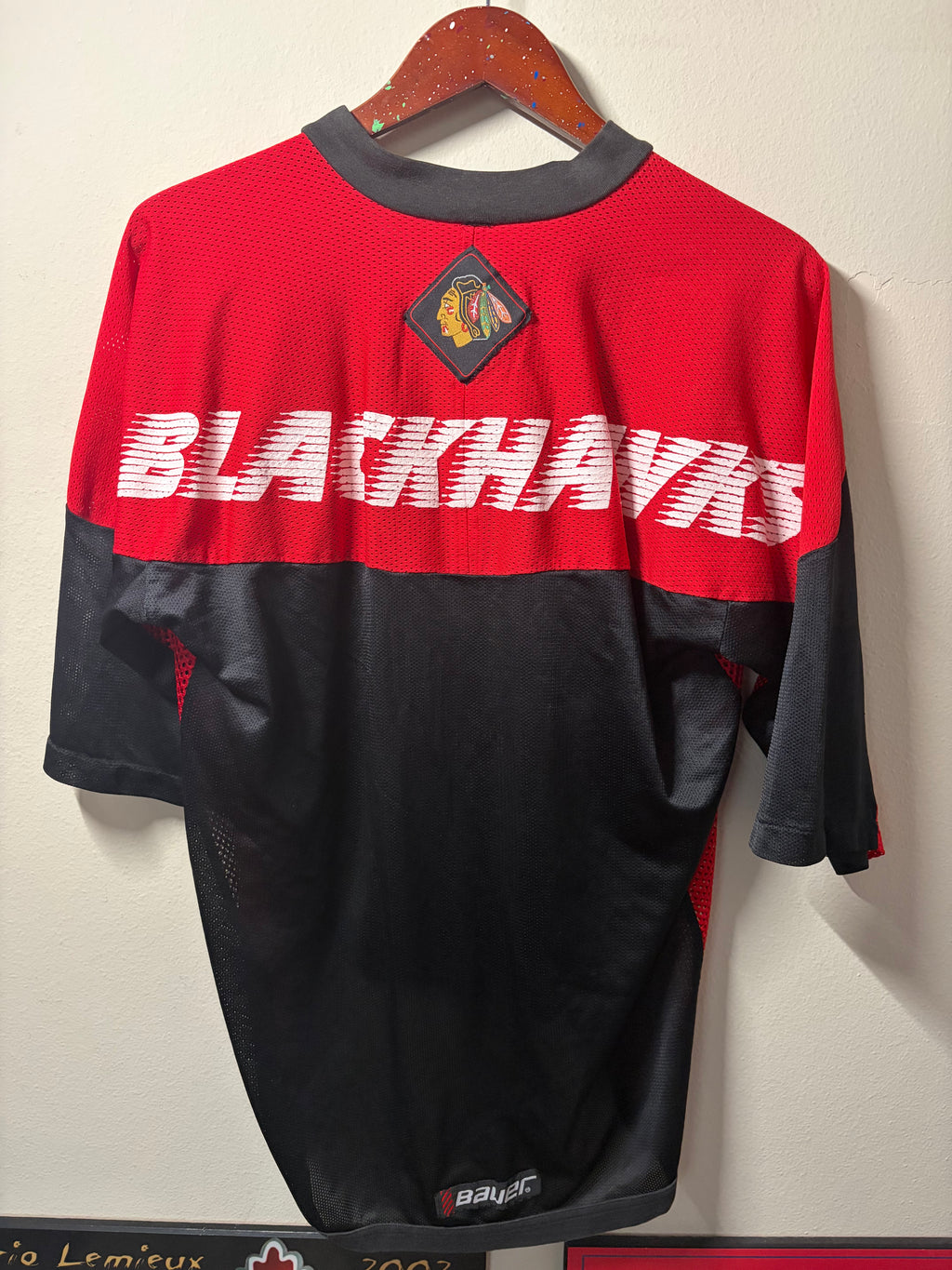 Vintage Blackhawks Bauer Off-Ice Jersey (Medium)