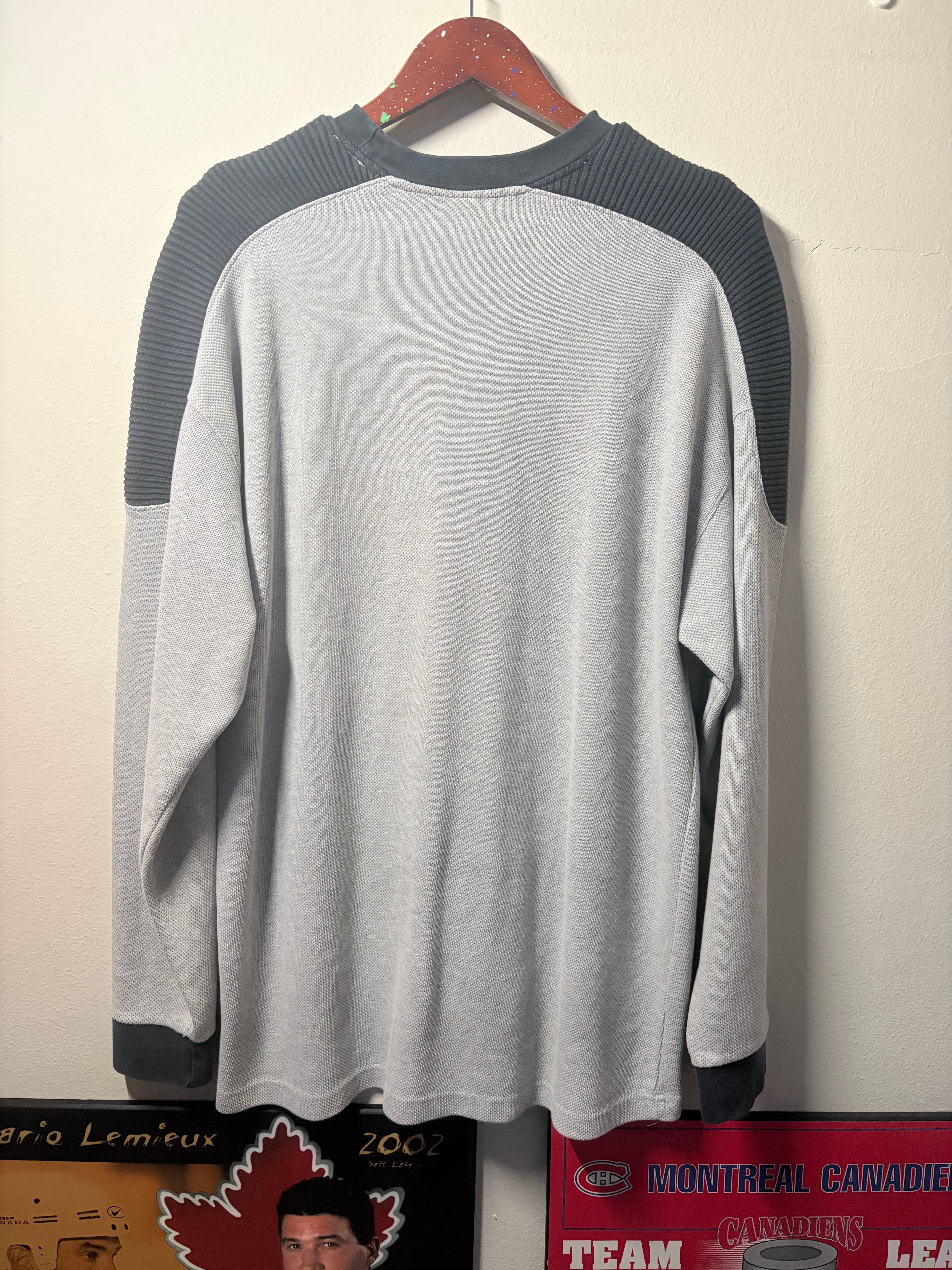Vintage Blackhawks Nike Thermal Crewneck Sweater (XL)