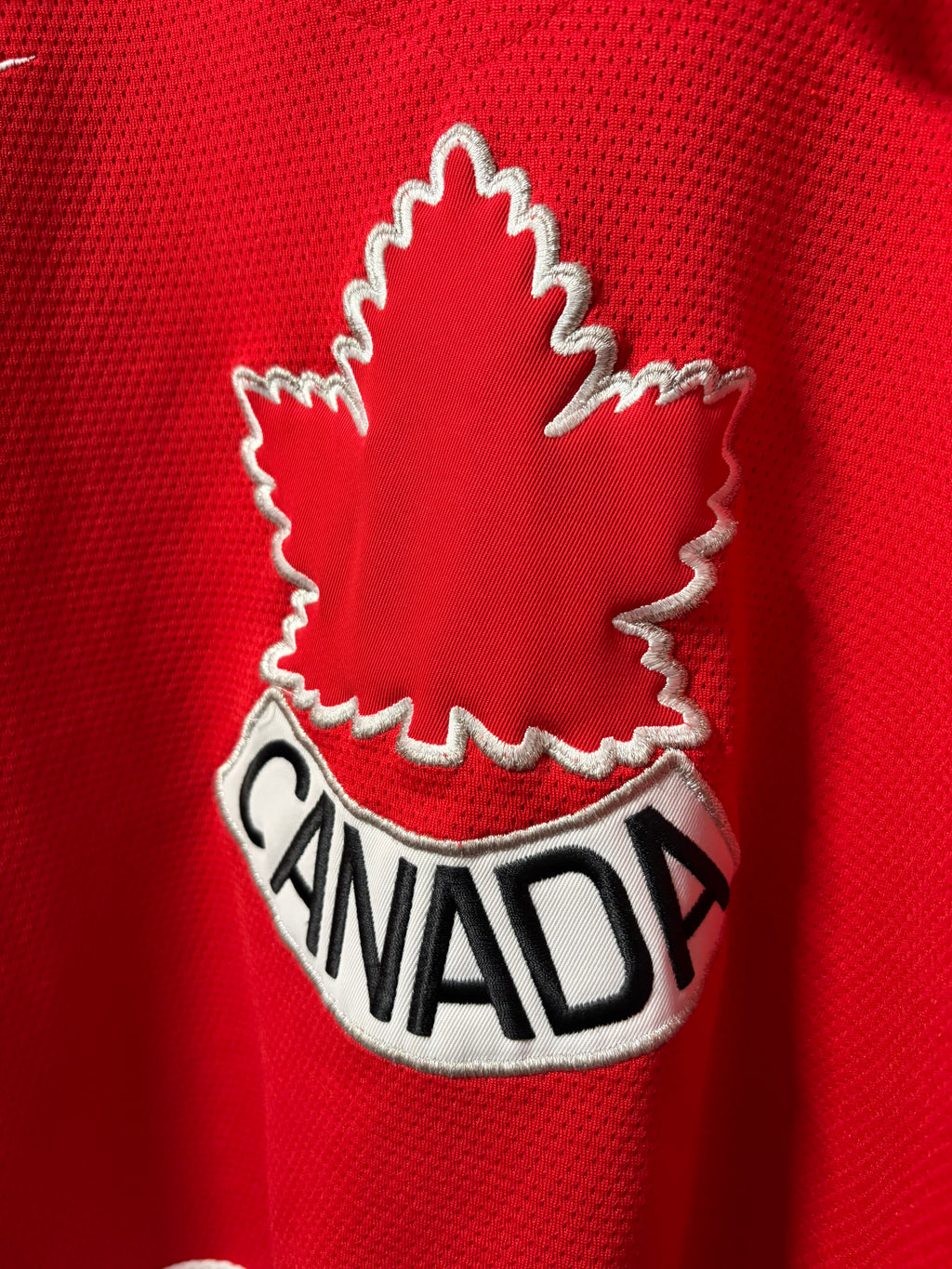 Vintage Canada Nike Youth Jersey (Y-XL)