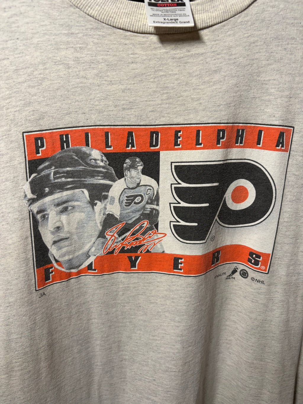 Vintage Philadelphia Flyers Eric Lindros #88 T Shirt (XL)