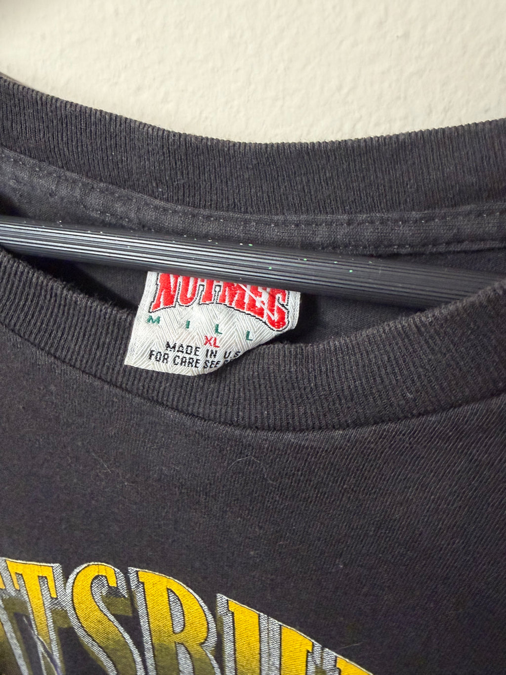 Vintage Pittsburgh Penguins “Breakthrough” T Shirt (XL)