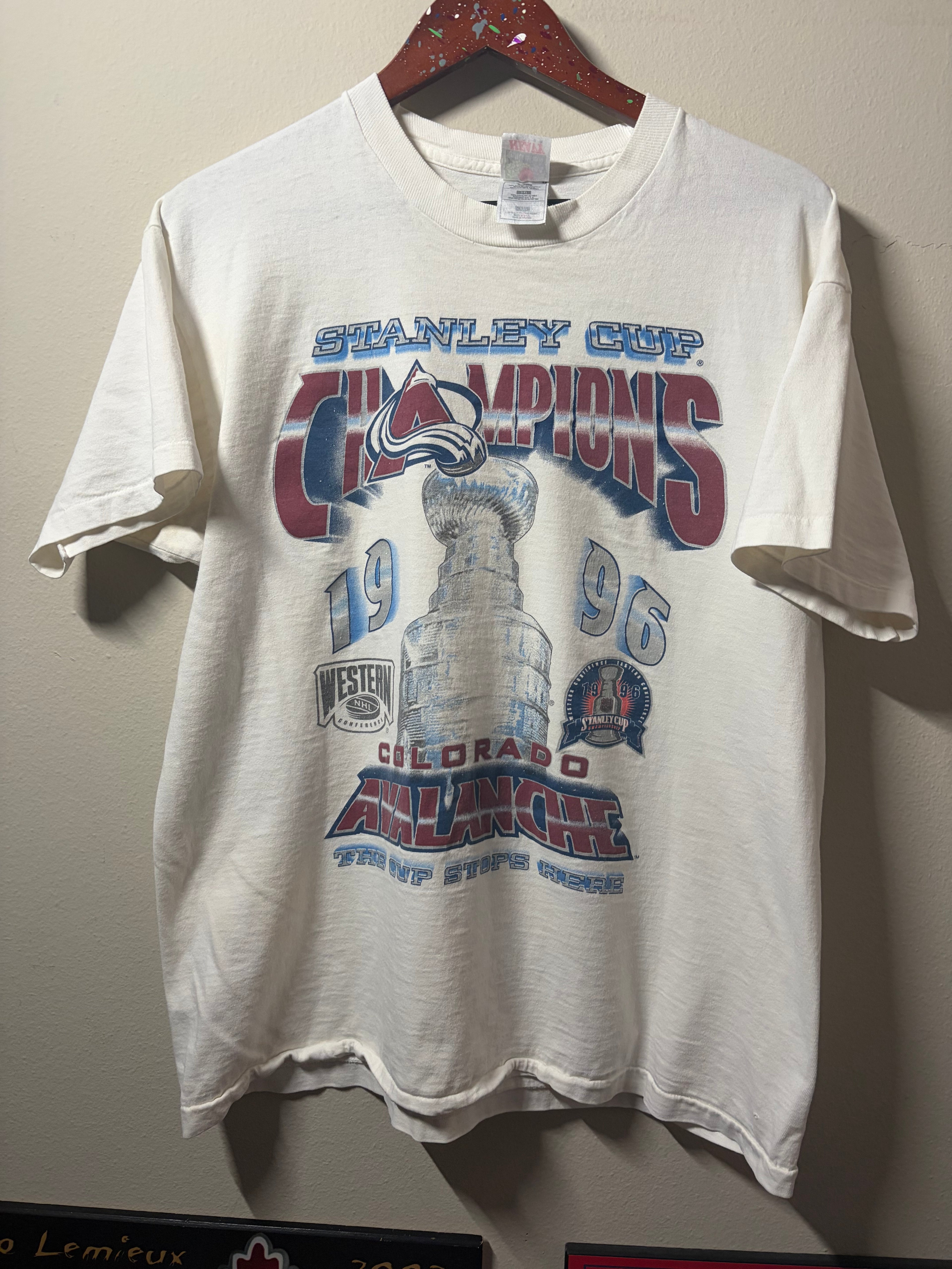 Vintage 1996 Colorado Avalanche Stanley Cup Champs T Shirt (XL)