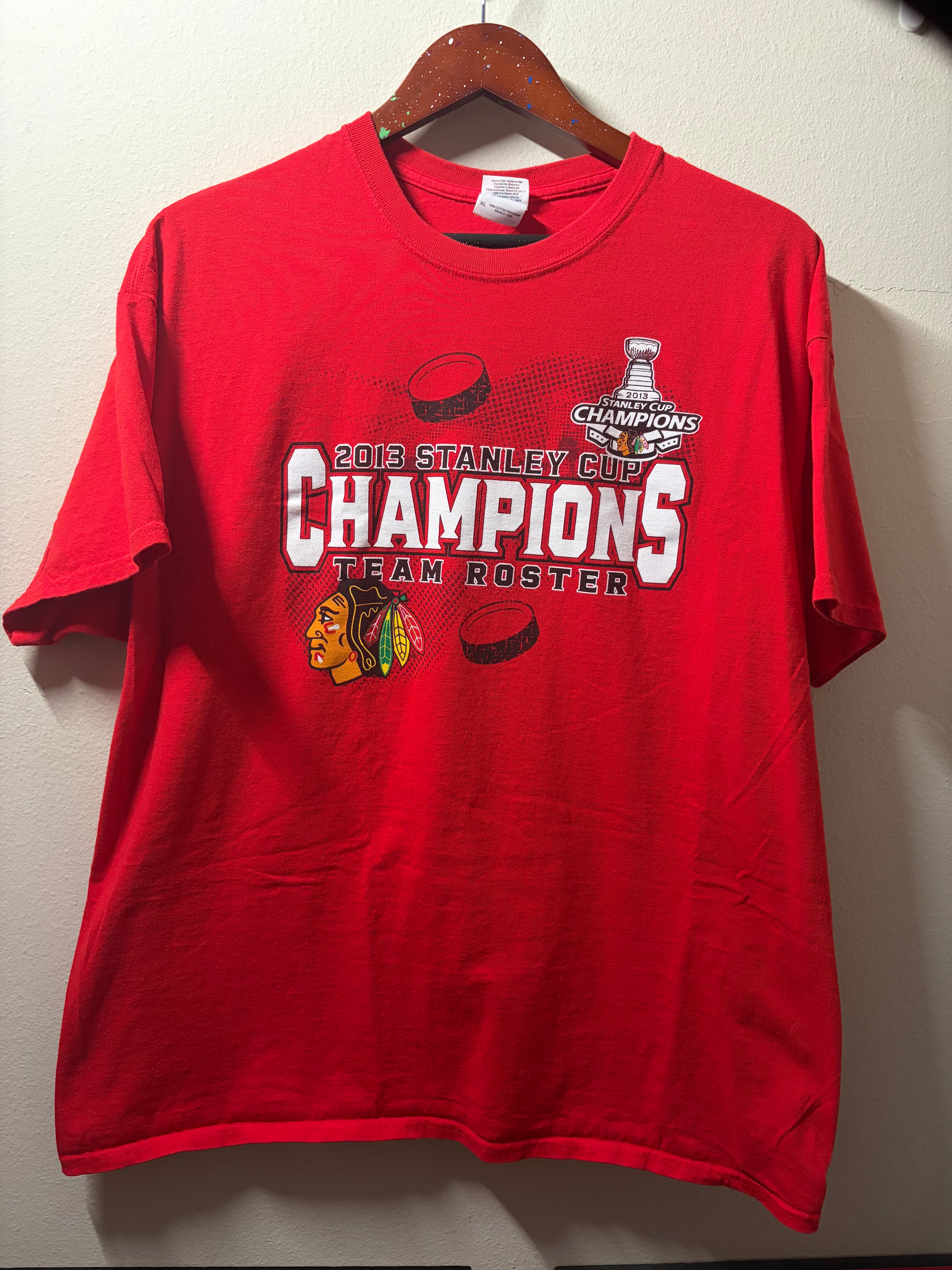Blackhawks 2013 Stanley Cup Champs Team Roster T Shirt (XL)
