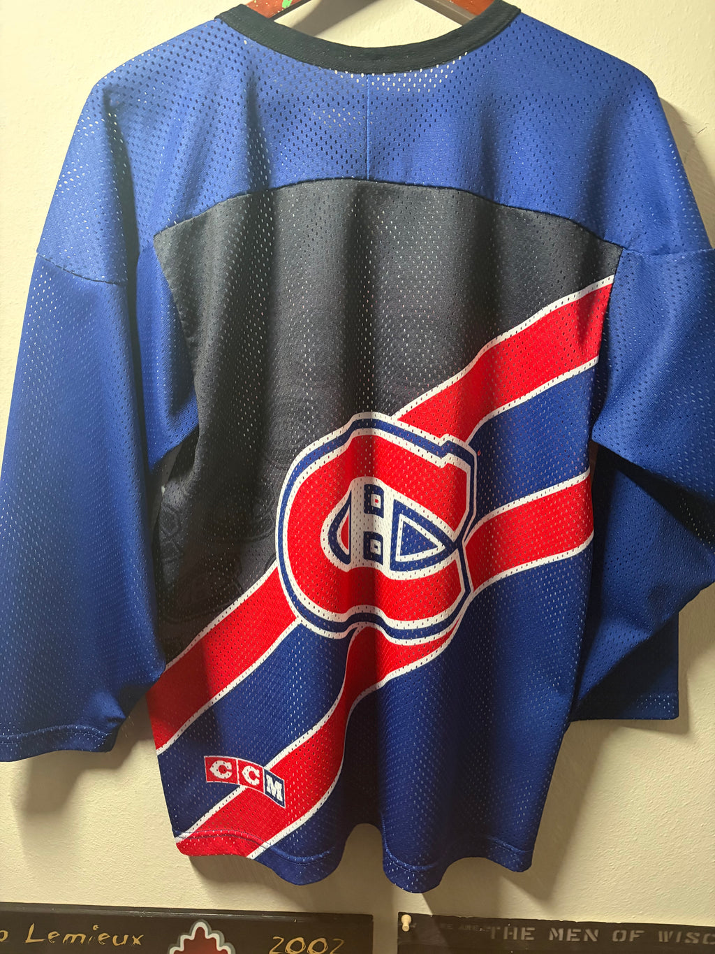 Vintage Montreal Canadiens Fanimation CCM Jersey (SM/Med.)