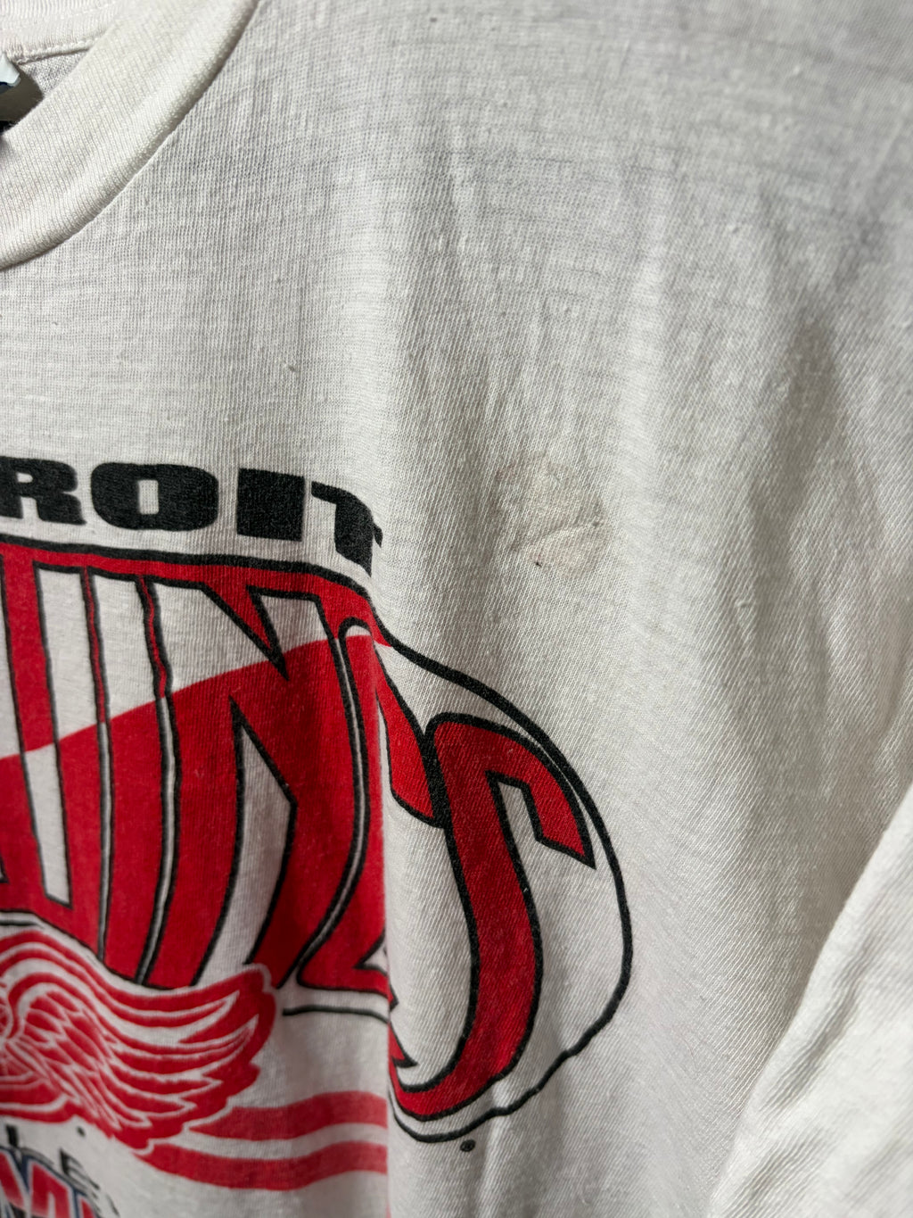 Vintage Detroit Red Wings 1997 Stanley Cup Champions T Shirt (Large)