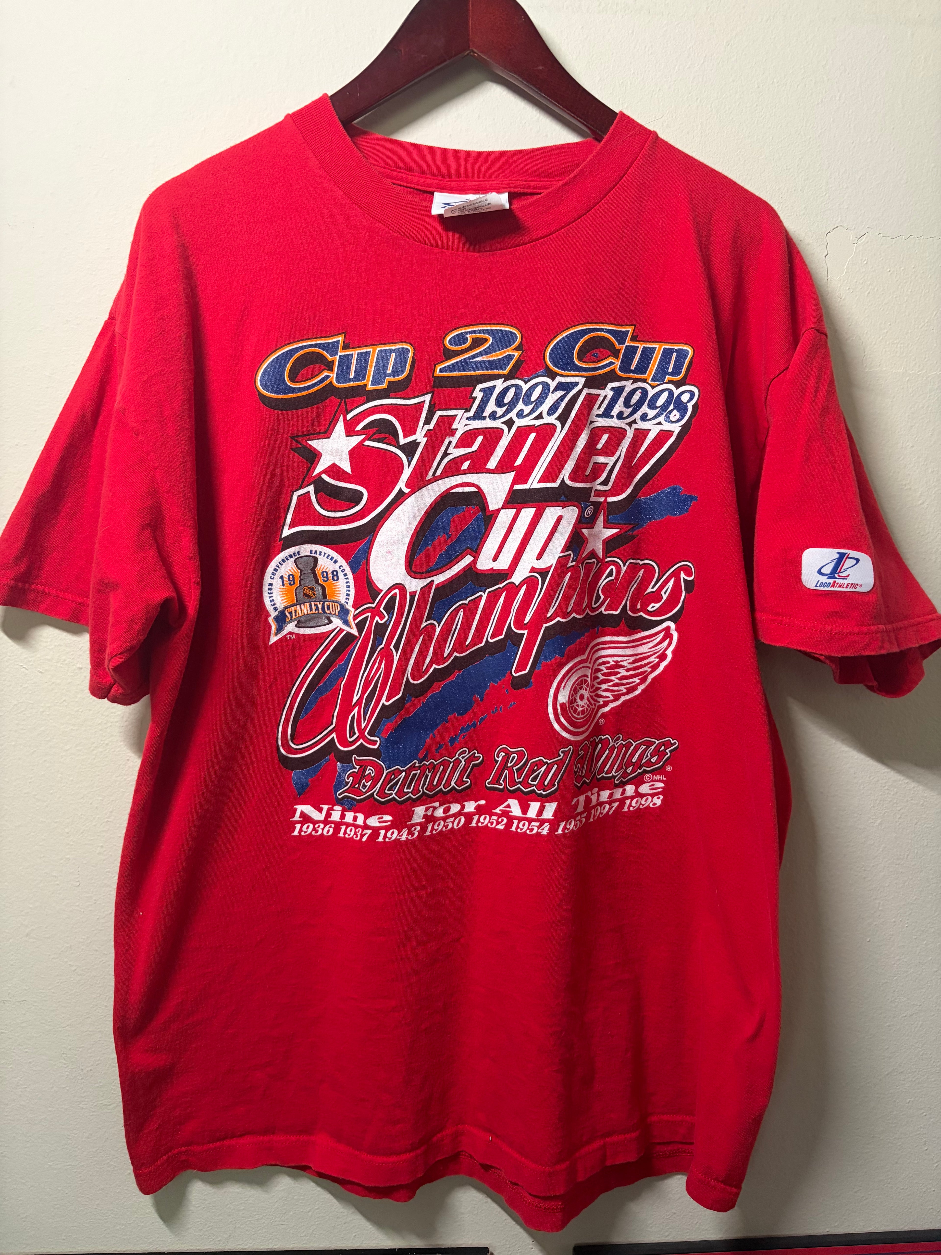 Vintage Detroit Red Wings 1998 Stanley Cup Champs T Shirt