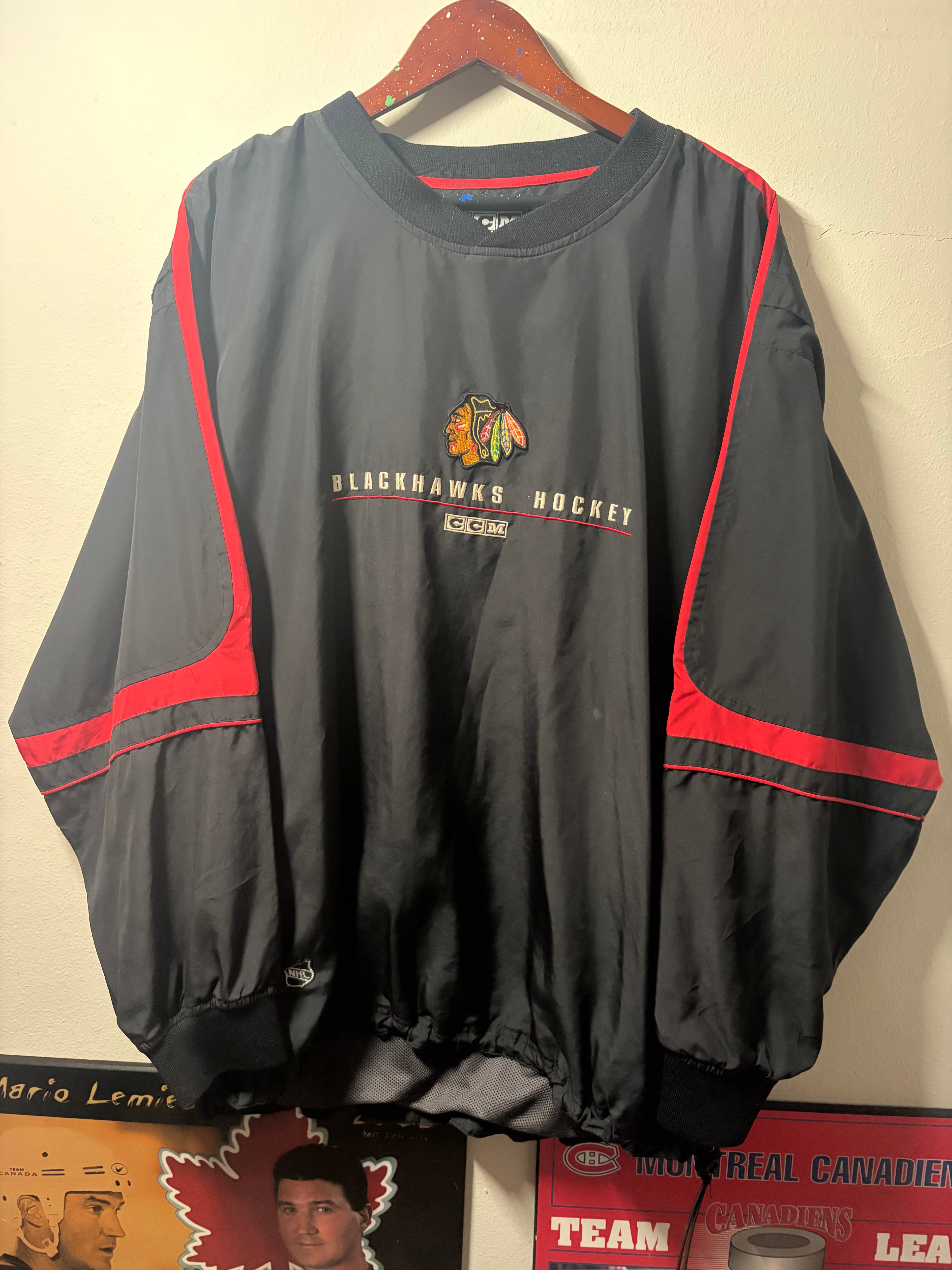 Vintage Blackhawks Pullover Windbreaker (XXL)