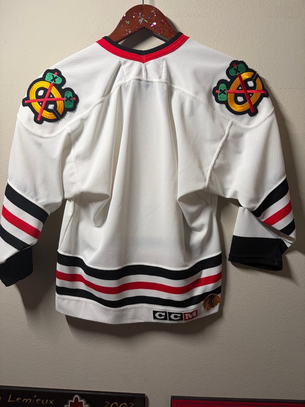 Vintage Blackhawks CCM Youth Jersey (Y-L/XL)